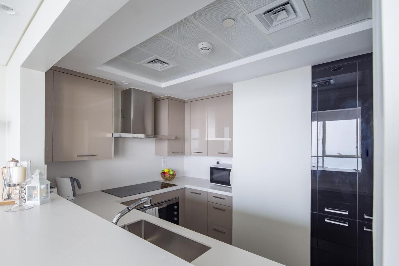 Frank Porter - Al Bateen Residence Dubai Exterior photo